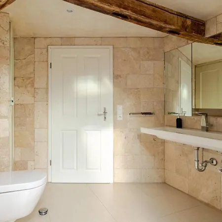 Stilhaus 370qm 1 Bis 8 Erw Und 2 Kids Zentral P * Königsbach-Stein