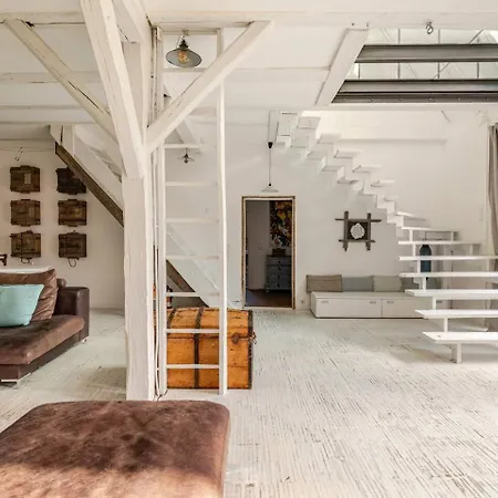 Stilhaus 370qm 1 Bis 8 Erw Und 2 Kids Zentral P * Königsbach-Stein