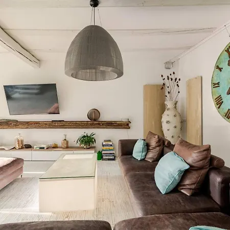 Stilhaus 370qm 1 Bis 8 Erw Und 2 Kids Zentral P * Königsbach-Stein