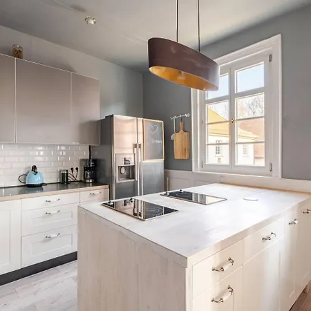 Stilhaus 370qm 1 Bis 8 Erw Und 2 Kids Zentral P Königsbach-Stein